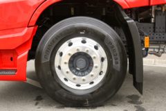 上汽红岩 杰狮H6 590马力 6X4 LNG自动档牵引车(CQ4257SZ384S)