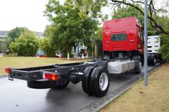 东风柳汽 乘龙H5中卡 290马力 4X2 6.8米仓栅式载货车(法士特10档)(LZ5180CCYH5AC1)
