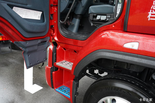 ����H5 270���� 4X2 6.8���ػ���ֱ��30000Ԫ