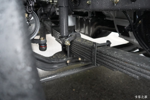 经济高效的乘龙H5四缸康机240马力大单桥