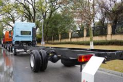 东风柳汽 乘龙H5V 290马力 4X2 9.8米AMT自动档厢式载货车(LZ5180XXYH5AC2) 东风柳汽 乘龙H5V 290马力 4X2 9.8米AMT自动档厢式载货车(LZ5180XXYH5AC2)