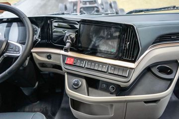 �������� ����H5V 290���� 4X2 9.8��AMT�Զ�����ʽ�ػ���(LZ5180XXYH5AC2)ͼƬ