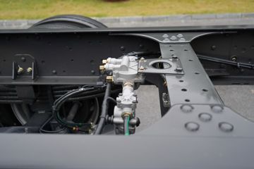 �������� ����H5V 290���� 4X2 9.8��AMT�Զ�����ʽ�ػ���(LZ5180XXYH5AC2)ͼƬ