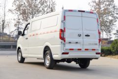 江铃晶马 E路福 3.2T 2座 4.865米纯电动封闭货车39.6kWh