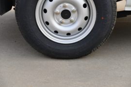 E路福 电动封闭厢货底盘图片