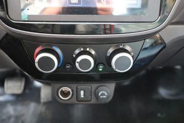  M2  2.0L 122 CNG 4׵΢()(BJ1032V5JC6-07)ͼƬ