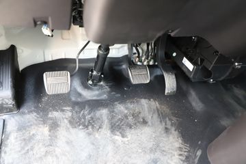  M2  2.0L 122 CNG 4׵΢()(BJ1032V5JC6-07)ͼƬ