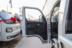 福田 祥菱M2 豪华型 2.0L 122马力 CNG 4米单排栏板微卡(国六)(BJ1032V5JC6-07)