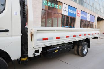  M2  2.0L 122 CNG 4׵΢()(BJ1032V5JC6-07)ͼƬ