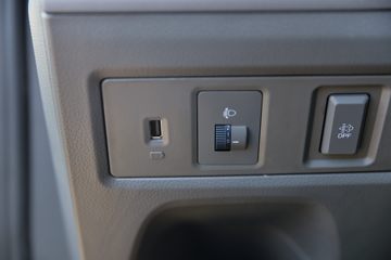 �������� ��ȫ˳ 143���� 2.0T���� 6�� �����ж�����;���ó�ͼƬ