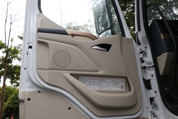 �������� ����H7 ½���� 580���� 4X2 LNG�Զ���ǣ����(LZ4180H7AM1)ͼƬ