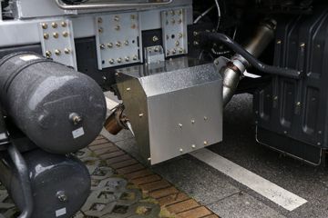 �������� ����H7 ½���� 580���� 4X2 LNG�Զ���ǣ����(LZ4180H7AM1)ͼƬ