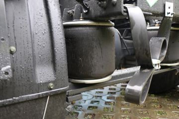 �������� ����H7 ½���� 580���� 4X2 LNG�Զ���ǣ����(LZ4180H7AM1)ͼƬ