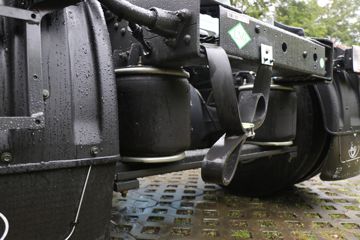 �������� ����H7 ½���� 580���� 4X2 LNG�Զ���ǣ����(LZ4180H7AM1)ͼƬ