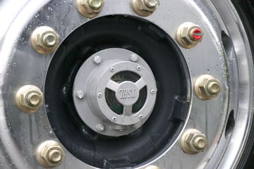 �������� ����H7 ½���� 580���� 4X2 LNG�Զ���ǣ����(LZ4180H7AM1)ͼƬ