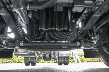 �������� ����H7 ½���� 580���� 4X2 LNG�Զ���ǣ����(LZ4180H7AM1)ͼƬ