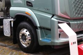 乘龙H5V&nbsp;牵引车外观                                                图片