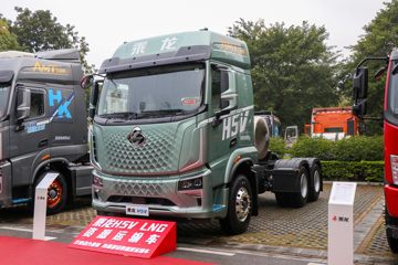 �������� ����H5V 540���� 6X4 LNG�Զ���ǣ����(Һ��)ͼƬ