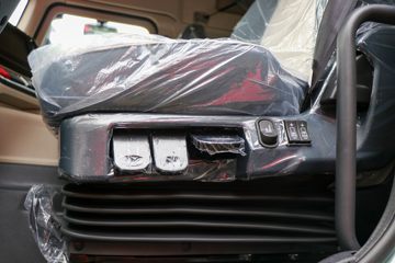 �������� ����H5V 540���� 6X4 LNG�Զ���ǣ����(Һ��)ͼƬ