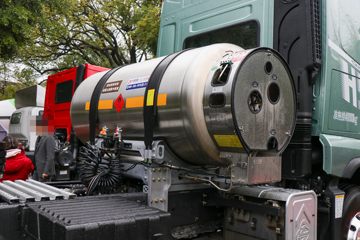 �������� ����H5V 540���� 6X4 LNG�Զ���ǣ����(Һ��)ͼƬ