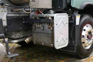 �������� ����H5V 540���� 6X4 LNG�Զ���ǣ����(Һ��)ͼƬ