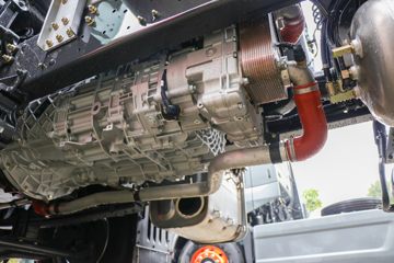 �������� ����H5V 540���� 6X4 LNG�Զ���ǣ����(Һ��)ͼƬ