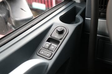 �������� ����H7�ؿ� 480���� 4X2 AMT�Զ���ǣ����(����12L)(LZ4180H7AC1)ͼƬ