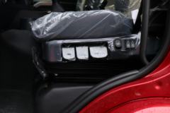 东风柳汽 乘龙H5 480马力 6X4 LNG牵引车(平顶)