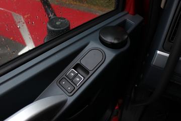 �������� ����H5 480���� 6X4 LNGǣ����(ƽ��)ͼƬ