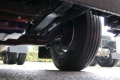 东风柳汽 乘龙H5 480马力 6X4 LNG牵引车(平顶)