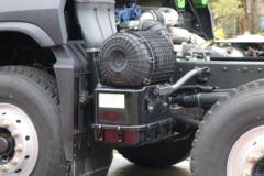 东风柳汽 乘龙H5V 430马力 8X4 5.8米自卸车(LZ3311H7FC1)