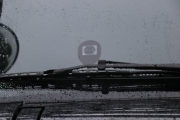 �������� ����HK 580���� 6X4 LNG�Զ���ǣ����(LZ4250H5DM3)ͼƬ