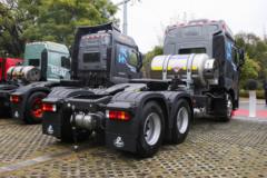 东风柳汽 乘龙HK 580马力 6X4 LNG自动档牵引车(LZ4250H5DM3)