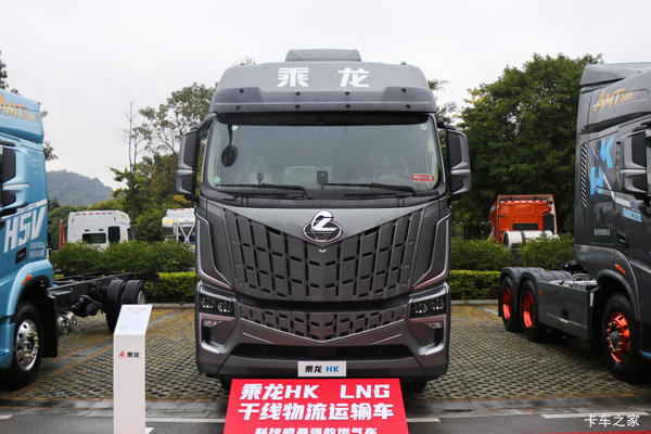 东风柳汽 乘龙HK 600马力 6X4 AMT自动档牵引车(LZ4252H7DC1)