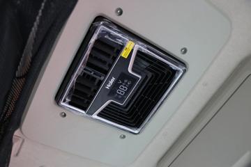 �������� ����HK 580���� 6X4 LNG�Զ���ǣ����(LZ4250H5DM3)ͼƬ