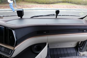 �������� ����HK 580���� 6X4 LNG�Զ���ǣ����(LZ4250H5DM3)ͼƬ