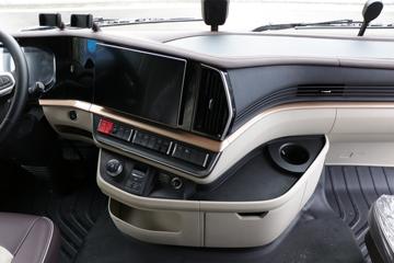 �������� ����HK 580���� 6X4 LNG�Զ���ǣ����(LZ4250H5DM3)ͼƬ