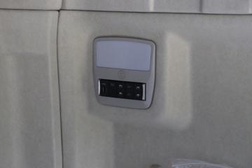 �������� ����HK 580���� 6X4 LNG�Զ���ǣ����(LZ4250H5DM3)ͼƬ