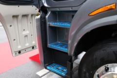 东风柳汽 乘龙HK 580马力 6X4 LNG自动档牵引车(LZ4250H5DM3)