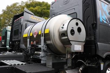 �������� ����HK 580���� 6X4 LNG�Զ���ǣ����(LZ4250H5DM3)ͼƬ