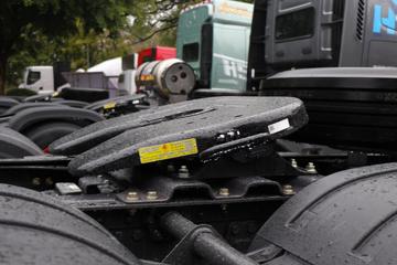 �������� ����HK 580���� 6X4 LNG�Զ���ǣ����(LZ4250H5DM3)ͼƬ