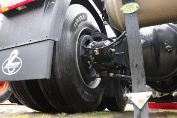 �������� ����HK 580���� 6X4 LNG�Զ���ǣ����(LZ4250H5DM3)ͼƬ