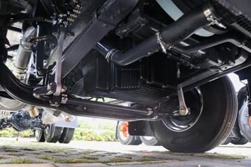 �������� ����HK 580���� 6X4 LNG�Զ���ǣ����(LZ4250H5DM3)ͼƬ