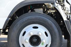 江淮 帅铃HS6 4.5T 4.15米单排插电式混合动力厢式轻卡(HFC5041XXYPHEV2)15.5kWh
