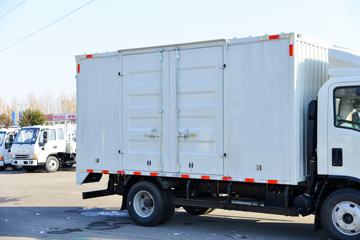 ���� �˶��N6 143���� 4.15�׵�����ʽ�ῨͼƬ