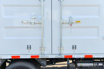 ���� �˶��N6 143���� 4.15�׵�����ʽ�ῨͼƬ