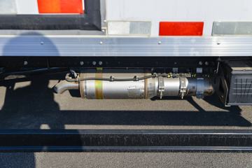 ���� �˶��N6 ������ 143���� 4X2 4.03����س�(����)(HFC5045XLCP22K1C7QS)ͼƬ