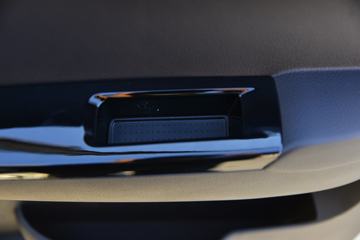 ���� ����M1 �ܶ��� 1.6L 122���� ���� 2.55��˫������΢��(BJ1031V4AV4-61)ͼƬ