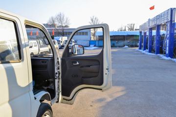 ���� ����M1 �ܶ��� 1.6L 122���� ���� 2.55��˫������΢��(BJ1031V4AV4-61)ͼƬ