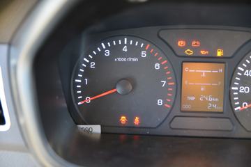 ���� ����M1 �ܶ��� 1.6L 122���� ���� 2.55��˫������΢��(BJ1031V4AV4-61)ͼƬ